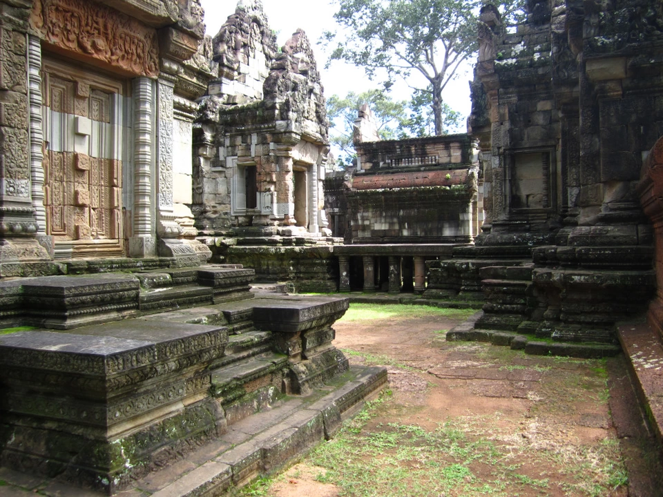 Photo of Bayon Temple, Krong Siem Reap, Cambodia by Jemima Durnford