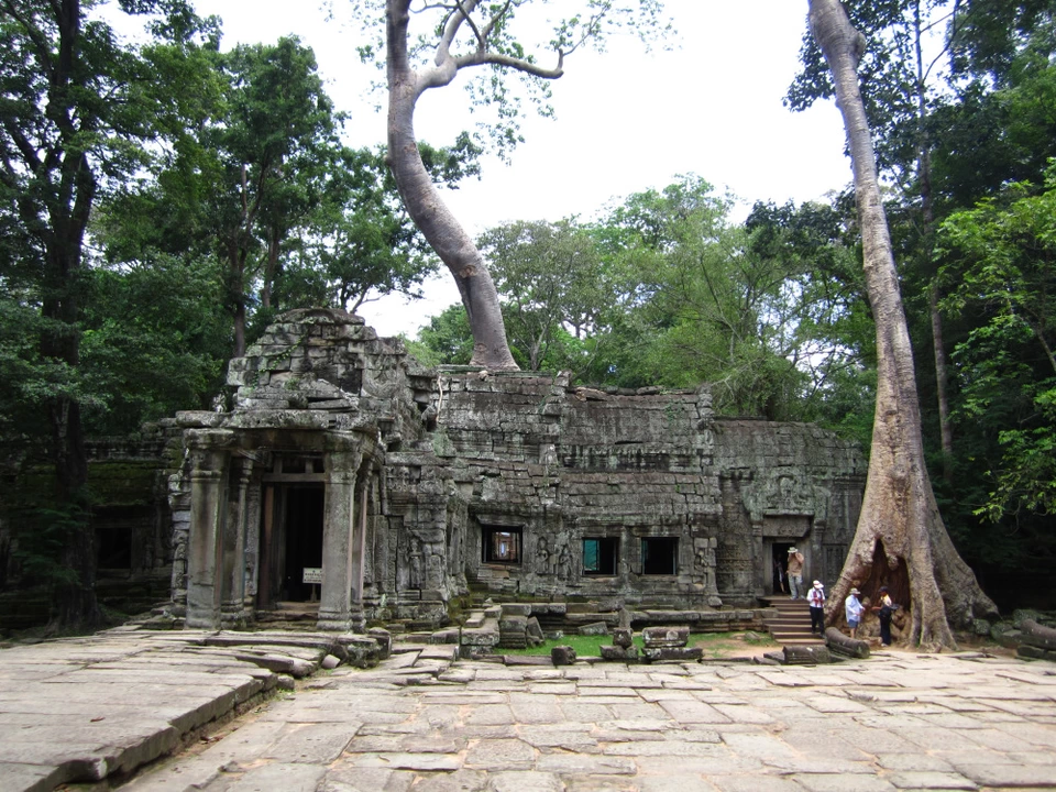 Photo of Bayon Temple, Krong Siem Reap, Cambodia by Jemima Durnford