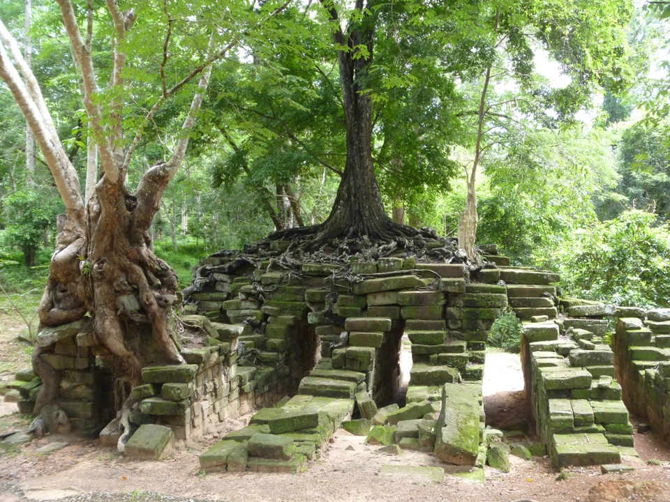 Photo of Bayon Temple, Krong Siem Reap, Cambodia by Jemima Durnford