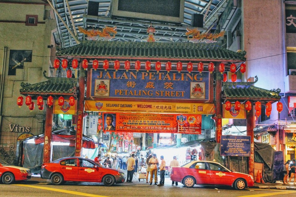 Photo of Petaling Street Market, Jalan Petaling, Kuala Lumpur City Centre, Kuala Lumpur, Federal Territory of Kuala Lumpur, Malaysia by Suvarna Arora