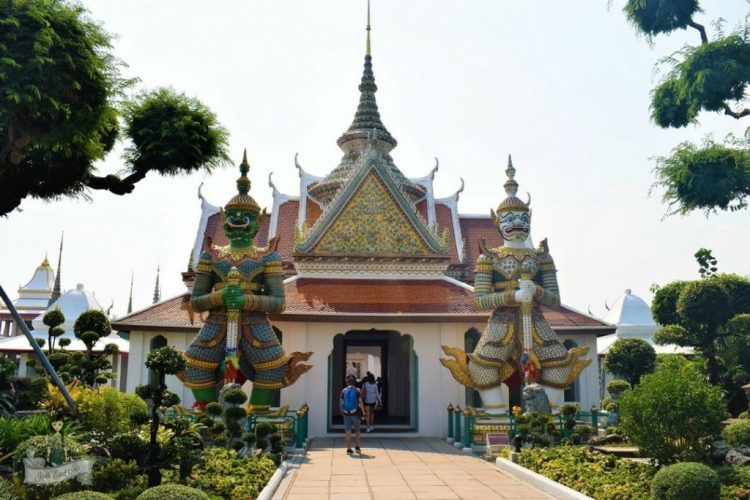 Photo of Wat Arun, Thanon Wang Doem, Wat Arun, Bangkok Yai, Bangkok, Thailand by Shalini