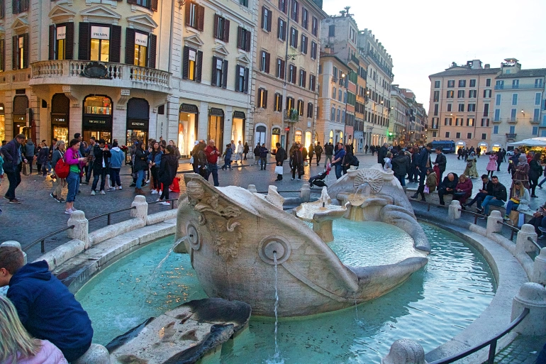 Photo of Spanish Steps, Piazza di Spagna, Rome, Metropolitan City of Rome, Italy by Indi Tourists