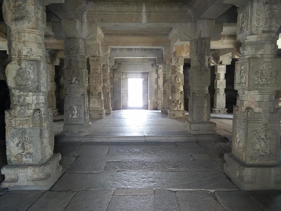 Photo of Hampi - A hidden treasure in Karnataka, India ! 27/36 by Pari