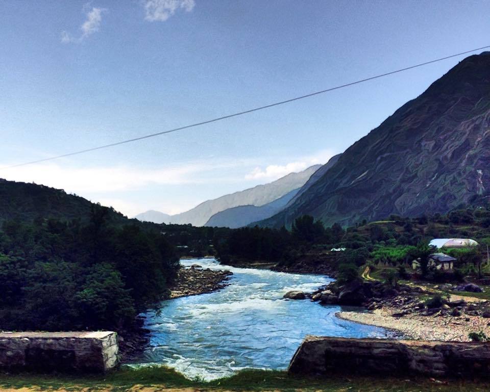 Photo of Tosh - the pinnacle village across Parvati river 4/16 by The Tropical River