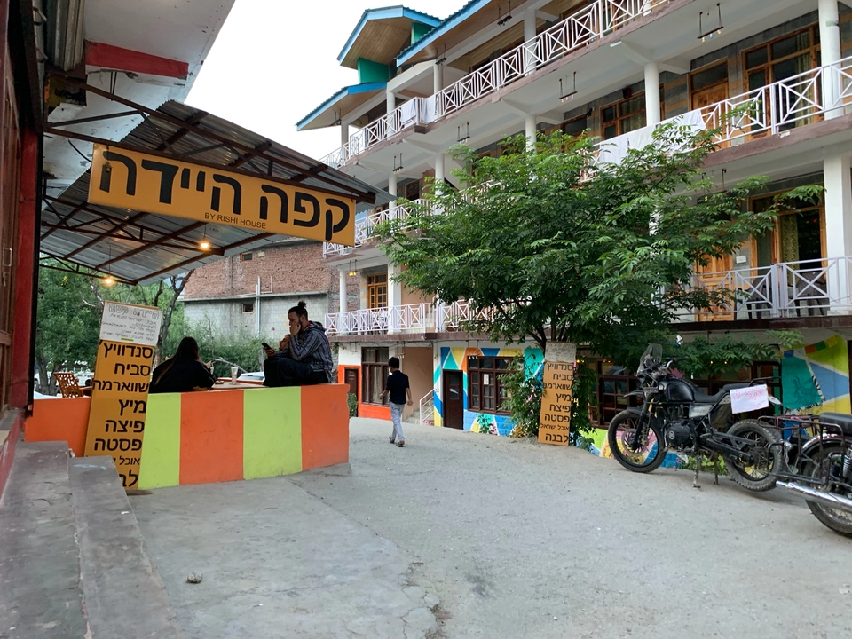 Photo of Log Huts Area Road, Old Manali, Manali, Himachal Pradesh 175131, India by Shafali Agarwal