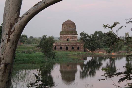 Photo of Mandu, Mandav, Madhya Pradesh, India by Mohal Banker