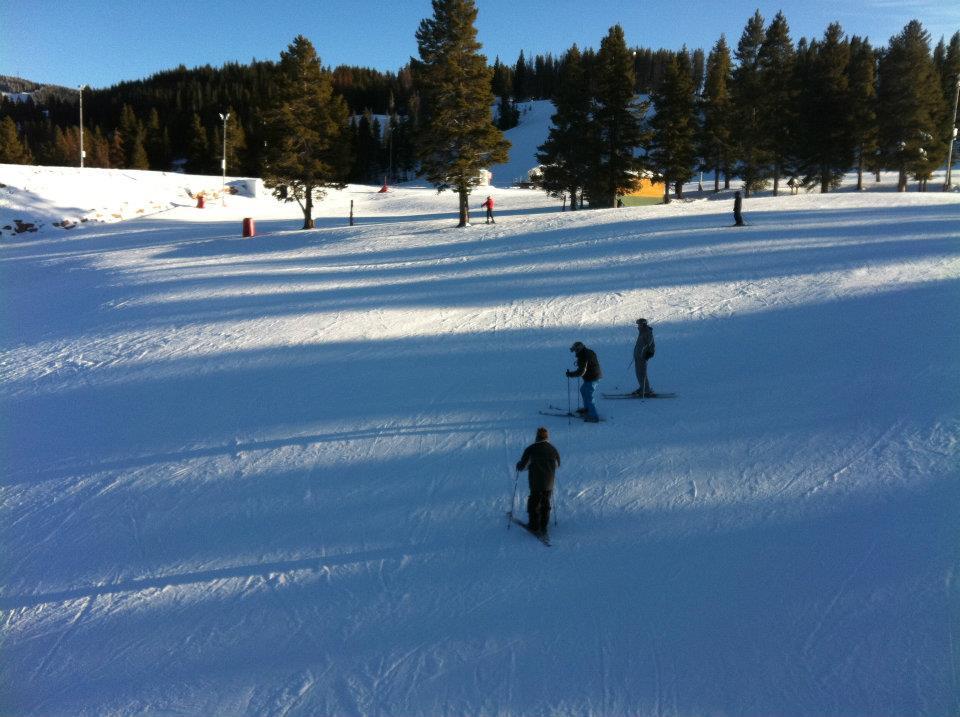 Photo of Carving up the Snowy Slopes of Colorado! by Whiktor Cceelo