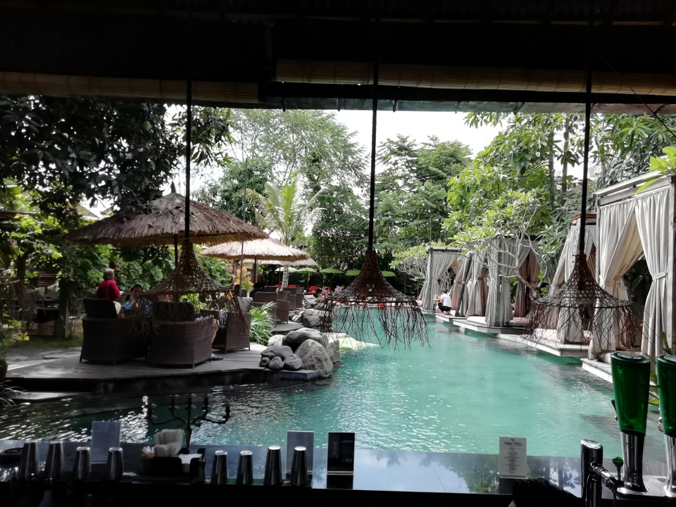 Photo of Folk Pool & Gardens, Jalan Monkey Forest, Ubud, Gianyar, Bali, Indonesia by Hasti Raval
