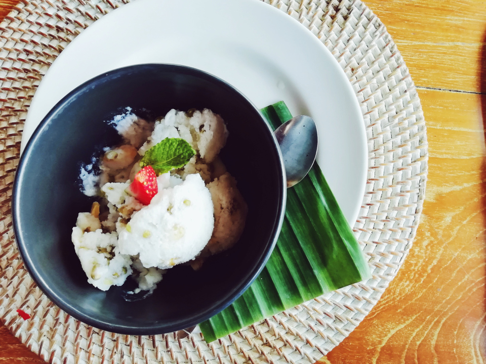 Photo of Indus Restaurant, Kedewatan, Gianyar, Bali, Indonesia by Hasti Raval