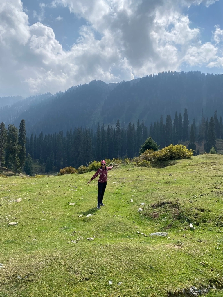Photo of Srinagar to Gulmarg - A day trip itinerary by Geetha Ranganathan