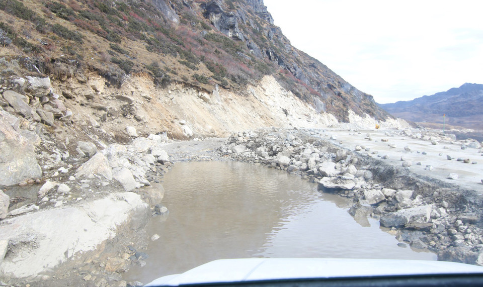 Photo of Bum La pass and Shungestar Lake by Sneha Avinash