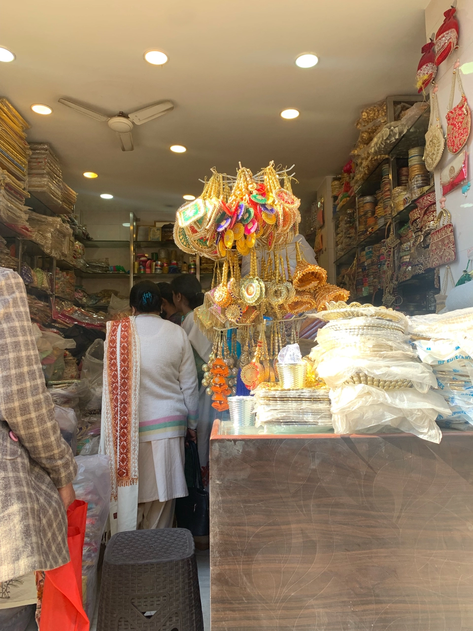 Photo of BAPU BAZAR, Bapu Bazar, Pink City, Jaipur, Rajasthan, India by Simran Singh