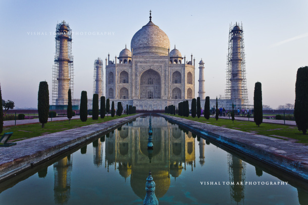 Photo of Taj Mahal - poetry in white. 21/22 by vishaltomar53