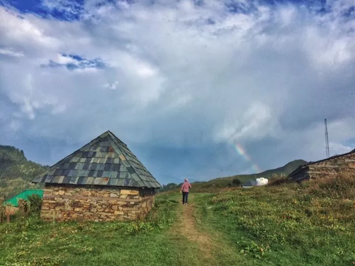 Photo of Prashar Lake by themilemuncher (Rakshit Makkar)