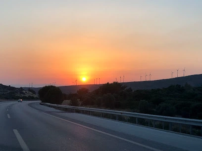 Photo of Alaçatı, İzmir-Çeşme Otoyolu, Çeşme/İzmir, Turkey by Kapil Thapliyal