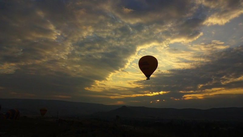 Photo of Hot Air Balloon Cappadocia, Demirhan Sokak, Göreme/Nevşehir Merkez/Nevşehir, Turkey by AdriftCouple