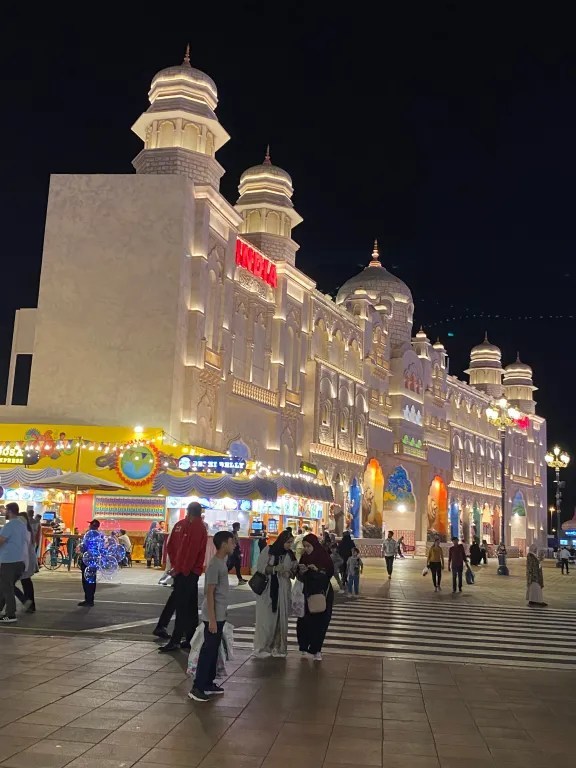 Photo of Dubai's Global Village: An Extravagant Tourism Spot 12/12 by Kuntala Banerjee