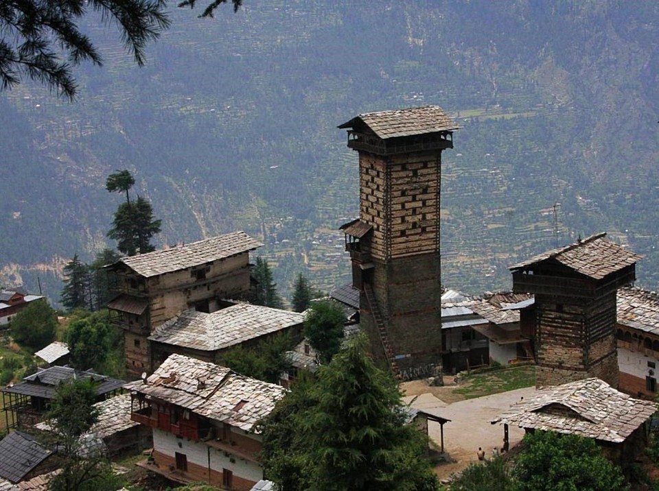 Photo of Jibhi: The Road Less Travelled! 15/27 by Cobblestone Chronicles