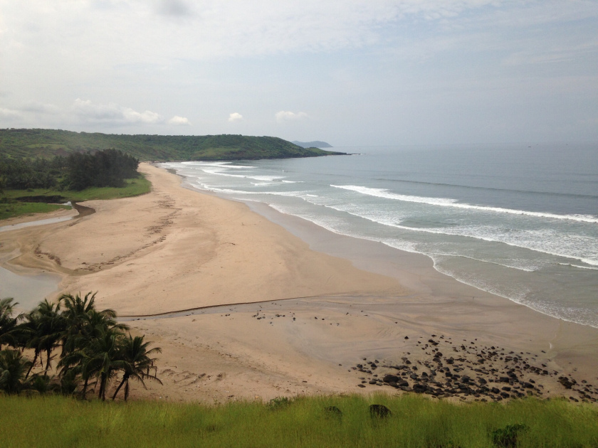 Photo of Aare Ware Beach., Ratnagiri-Ganpati Pule Highway, Basni, Maharashtra, India by flyin traveller