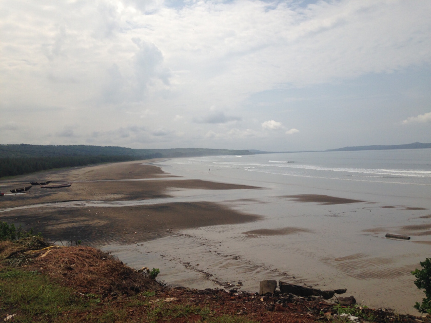 Photo of Aare Ware Beach., Ratnagiri-Ganpati Pule Highway, Basni, Maharashtra, India by flyin traveller