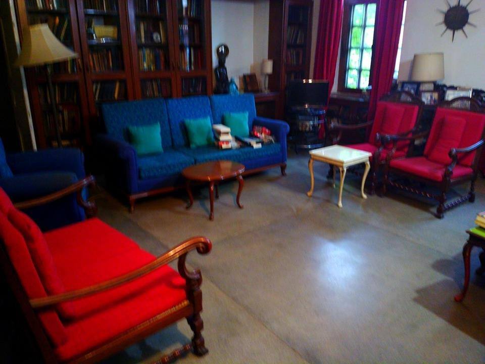 Photo of Inside Khushwant Singh's home in Delhi ! 5/9 by Chendilk