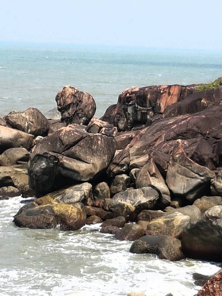 Photo of Day tripping on an island in Goa 14/17 by Just too Umezing