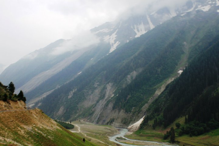 Photo of Valley of Kashmir 37/54 by Raj Shetty