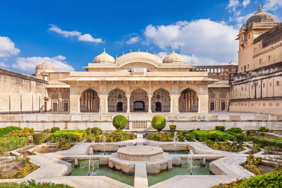 Photo of Historic Amber fort in pink city Jaipur in Rajasthan by Gurii vlogs