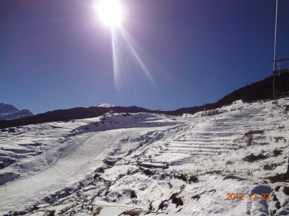 Photo of Auli Snow Skiing - An Adventure Sport Destination 11/19 by mohit sharma