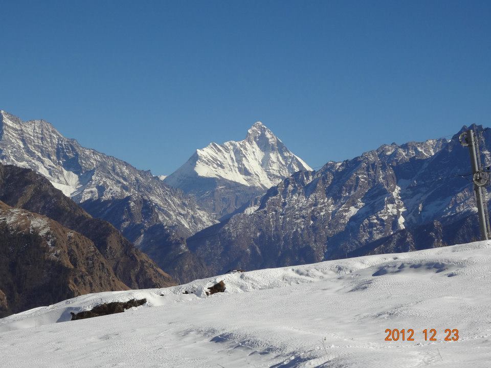 Photo of Auli Snow Skiing - An Adventure Sport Destination 4/19 by mohit sharma