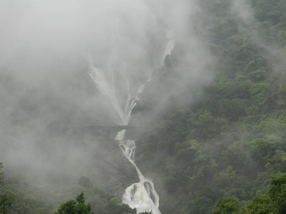 Photo of Mystic Doodhsagar – From Railway Tracks to Waterfall 7/12 by Pratik Sachdev