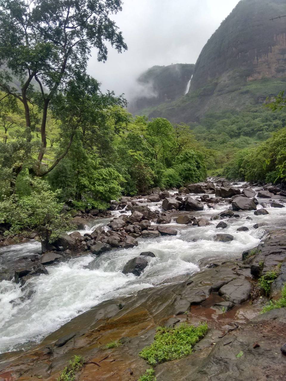 Photo of Devkund Waterfall – Enroute to Paradise 13/15 by Pratik Sachdev