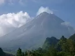 Photo of Mount Merapi, Suroteleng, Central Java, Indonesia by Nor Amanah