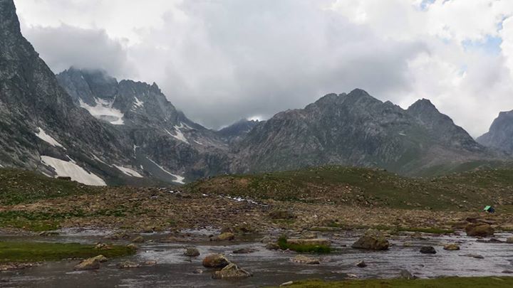 Photo of Charmed, Mesmerized, Awestruck - The 3 Exclamations that Truly Define the Kashmir Great Lakes Trek 3/25 by Tushar Chatterji