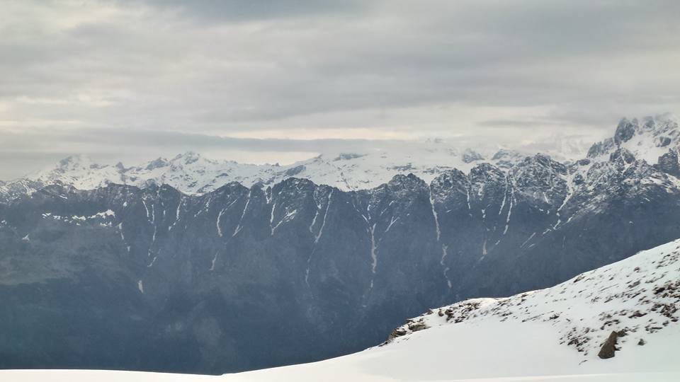 Photo of When your heart is set and the mind ajar, don't worry and climb to Sar: Sar Pass, Himachal Diaries 6/17 by Tushar Chatterji