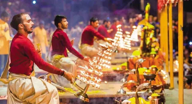 Photo of A Magical Evening at Dashashwamedh Ghat by Rohit Agrawal