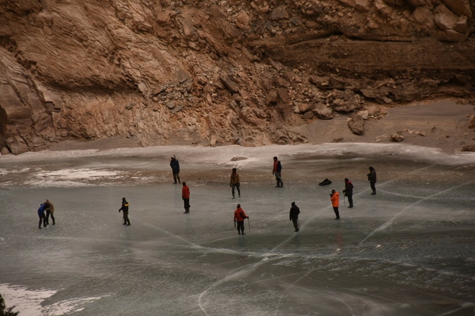Photo of Chadar Trek: The most dangerous trek in the world once the ice cracks 3/5 by Akshay Hemanth
