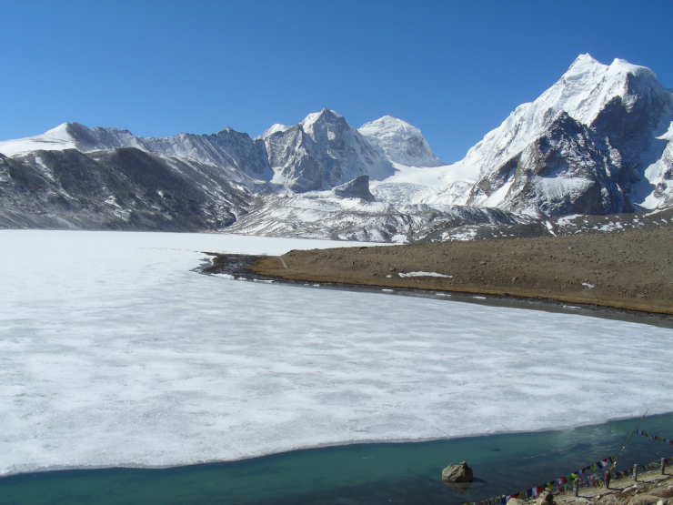 Photo of A Blind Date with Gurudongmar Lake Sikkim - India's very own Switzerland #lifechangingtrip by Leena S.