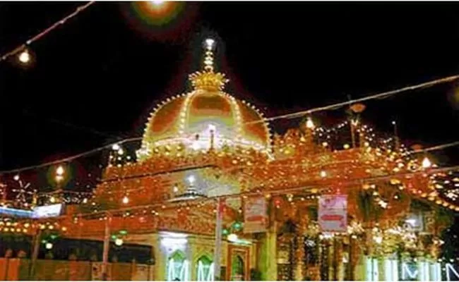 Photo of Ajmer Dargah Sharif, dargah shareef, Diggi Bazaar, Ajmer, Rajasthan, India by Travelpoppers