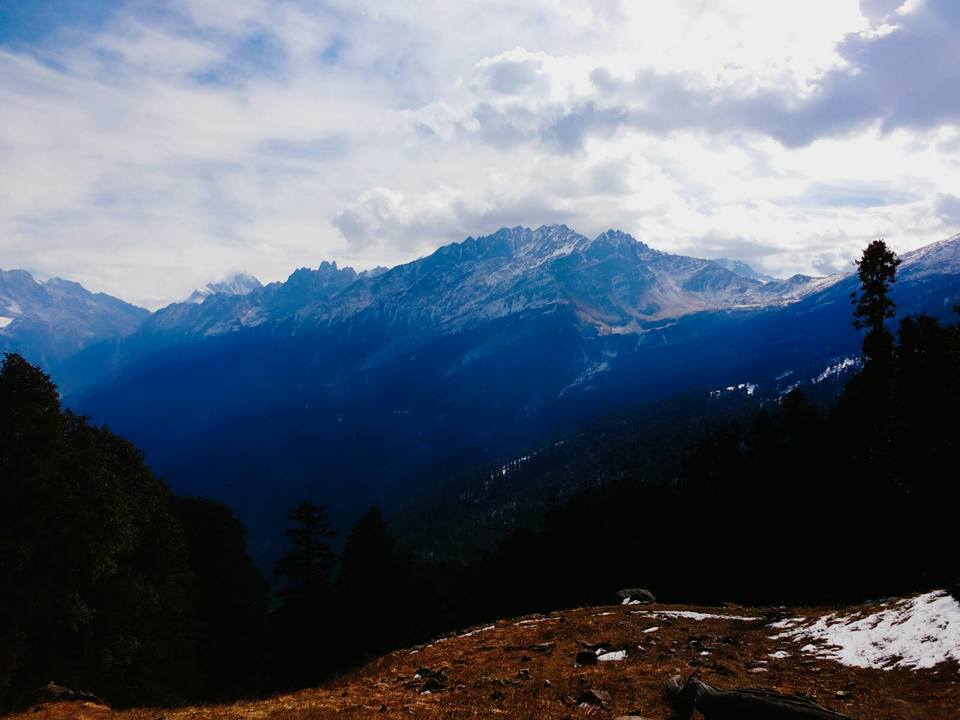 Photo of Winter Kuari Pass: Hamlet in a snow by Madhura Gunye