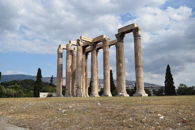 Photo of Athens: Immerse yourself in history! by Nikita Anand