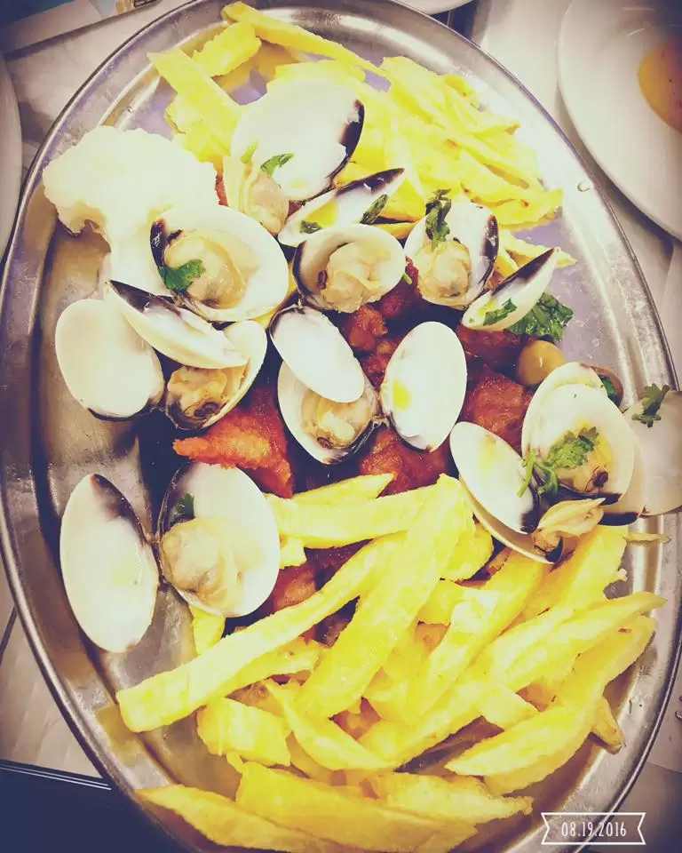 Photo of Lisbon, Portugal by Shruti Sidhan