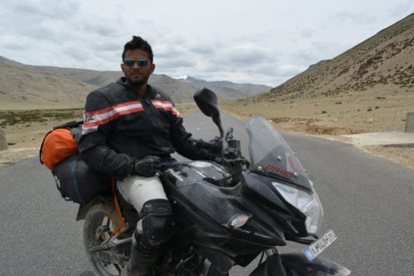 Photo of Experiencing India! 1/3 by Aditi