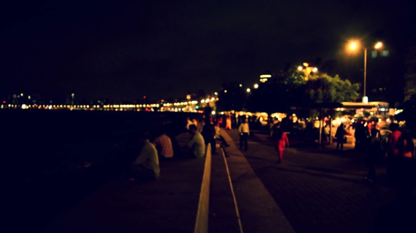 Photo of Marine Drive, Mumbai, Maharashtra, India by Samtravelogue
