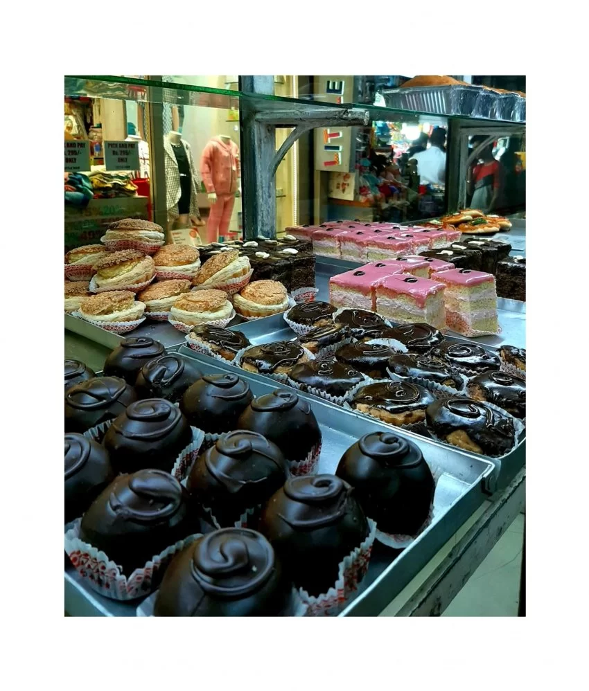 Photo of New Market, Dharmatala, Taltala, Kolkata, West Bengal, India by The Shy Secrets