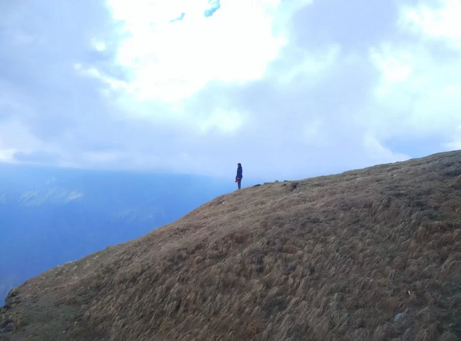 Photo of Sar Pass, Sosan, Himachal Pradesh, India by Life Outside Cubicle (Shruthi B P)