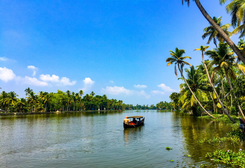 Photo of Alleppey Backwaters, Kerala 5/6 by foodietraveller_dharak