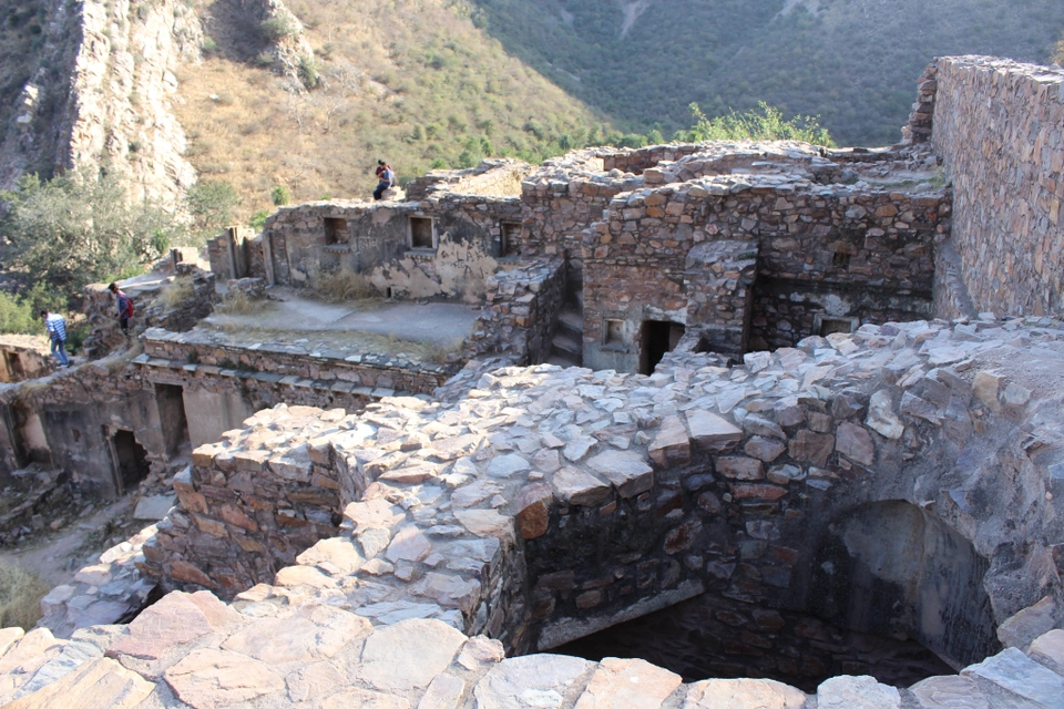 Photo of Bhangarh Fort, Bhangarh, Rajasthan, India by Prashant Srivastava