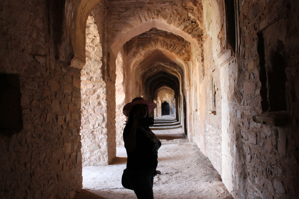 Photo of Bhangarh Fort, Bhangarh, Rajasthan, India by Prashant Srivastava