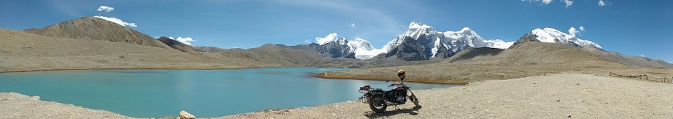 Photo of Gurudongmar Lake, North Sikkim, Sikkim, India by otopirt